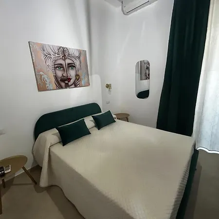 Pensión Massimo And 4*