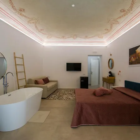 Massimo And Guest house *